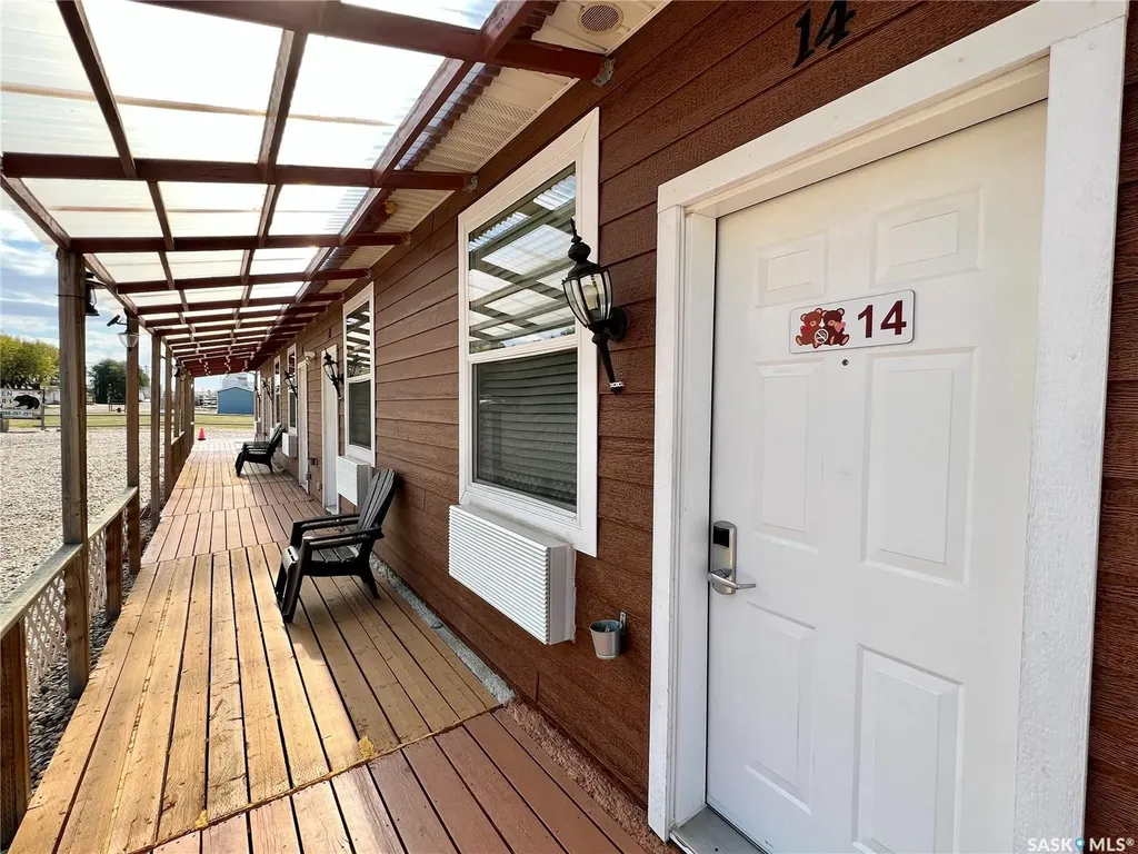 554 5th Avenue W Shaunavon SK S0N 2M0