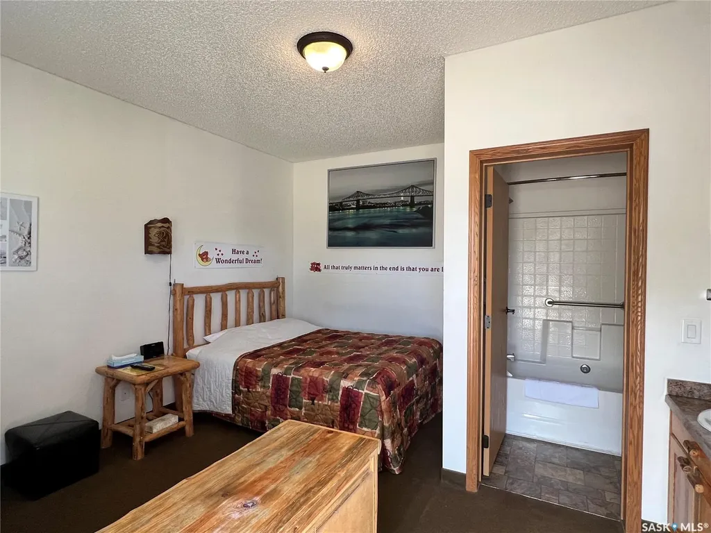 554 5th Avenue W Shaunavon SK S0N 2M0
