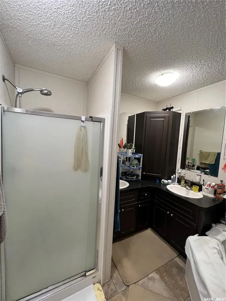 554 5th Avenue W Shaunavon SK S0N 2M0