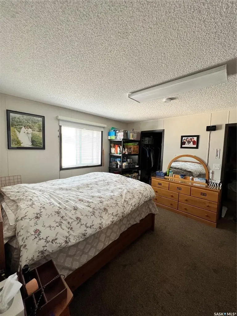 554 5th Avenue W Shaunavon SK S0N 2M0