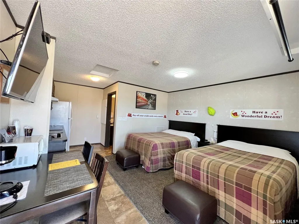 554 5th Avenue W Shaunavon SK S0N 2M0