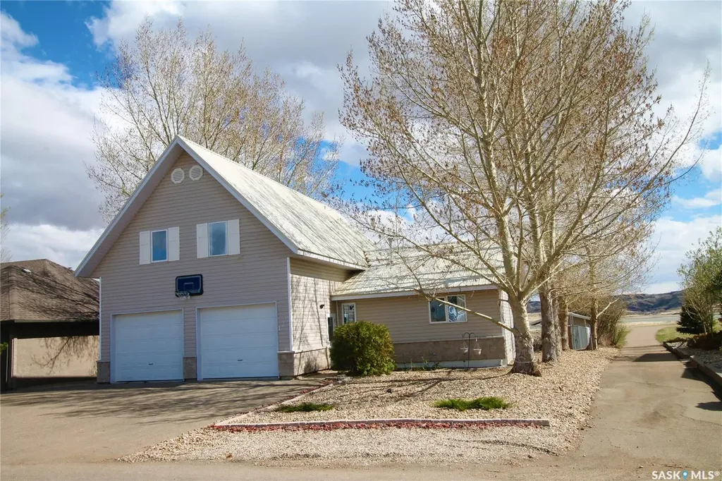 130 Marine Drive Saskatchewan Landing SK S9H 3V6