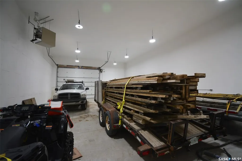 1143 Winnipeg Street Regina SK S4R 1J5