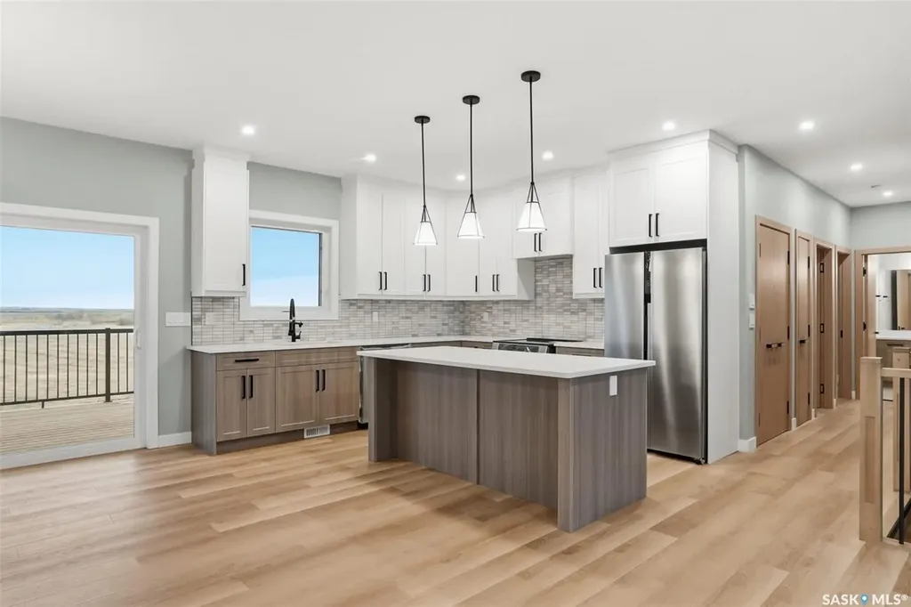 8 Cardinal Drive Dundurn Rm No. 314 SK S7C 0C3