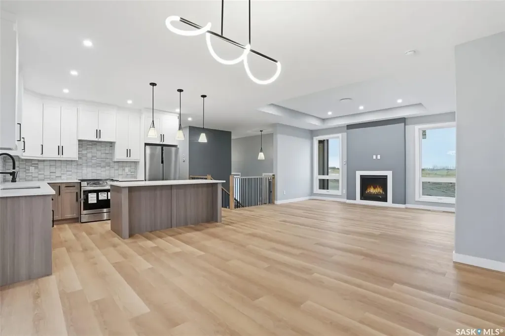 8 Cardinal Drive Dundurn Rm No. 314 SK S7C 0C3