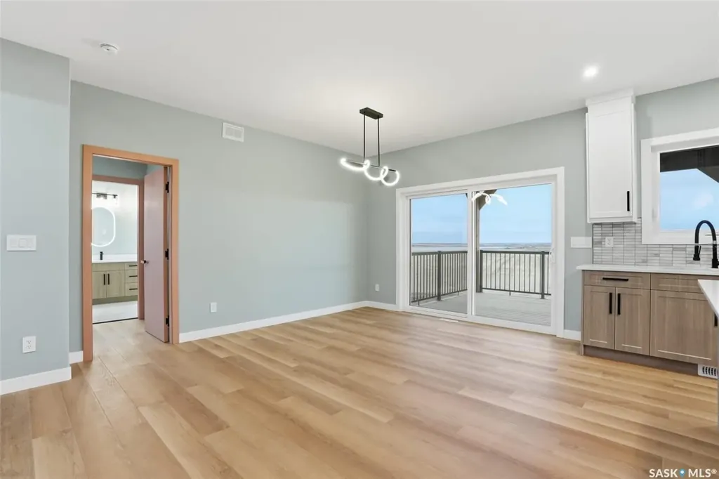 8 Cardinal Drive Dundurn Rm No. 314 SK S7C 0C3
