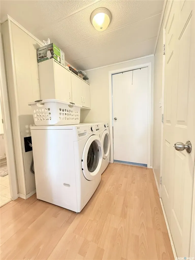 148 Laing Crescent Weyburn SK S4H 2R9
