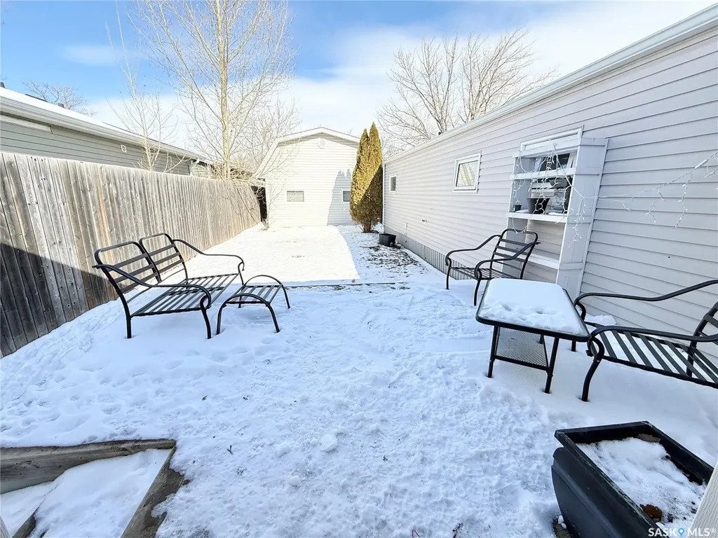 148 Laing Crescent Weyburn SK S4H 2R9