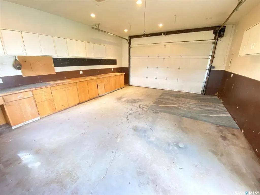 148 Laing Crescent Weyburn SK S4H 2R9
