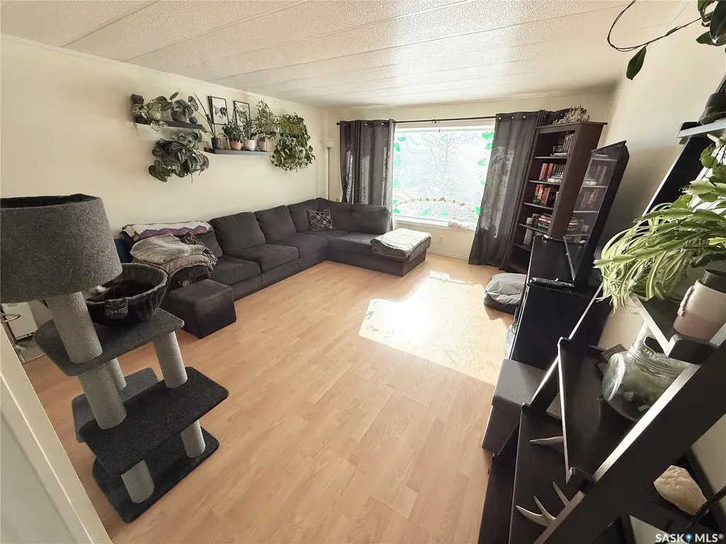 148 Laing Crescent Weyburn SK S4H 2R9