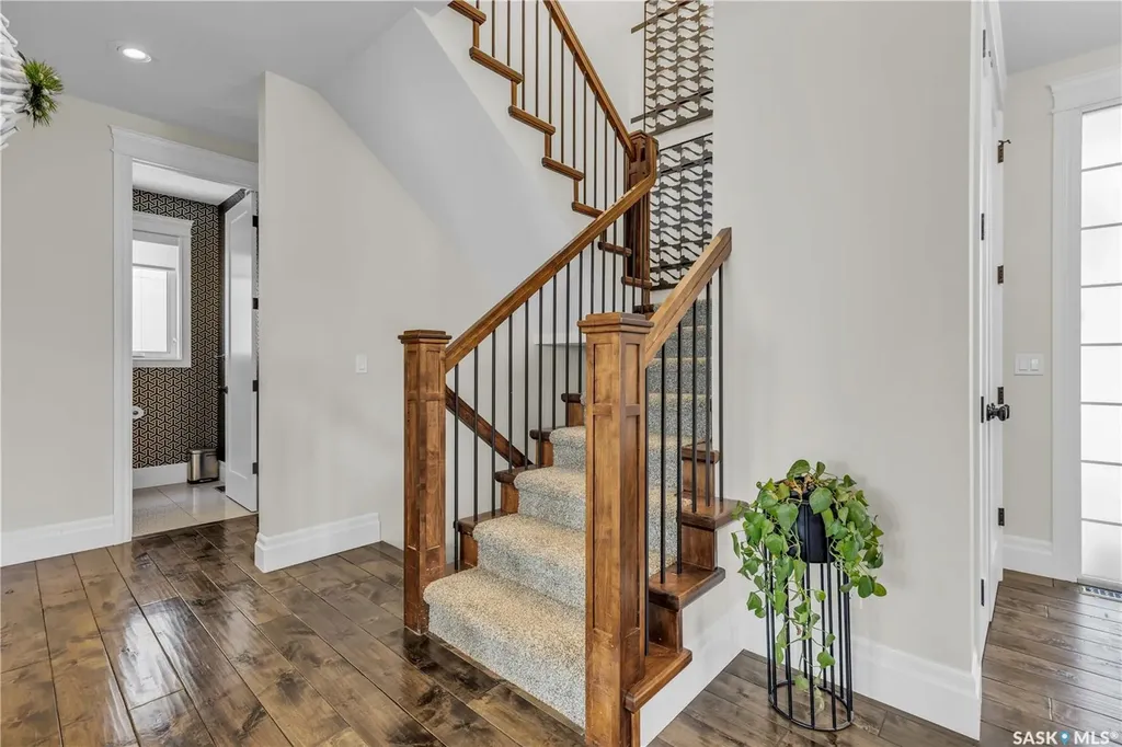 438 Horlick Manor Saskatoon SK S7N 2J6