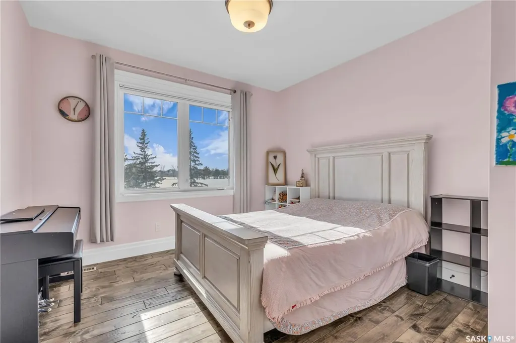 438 Horlick Manor Saskatoon SK S7N 2J6