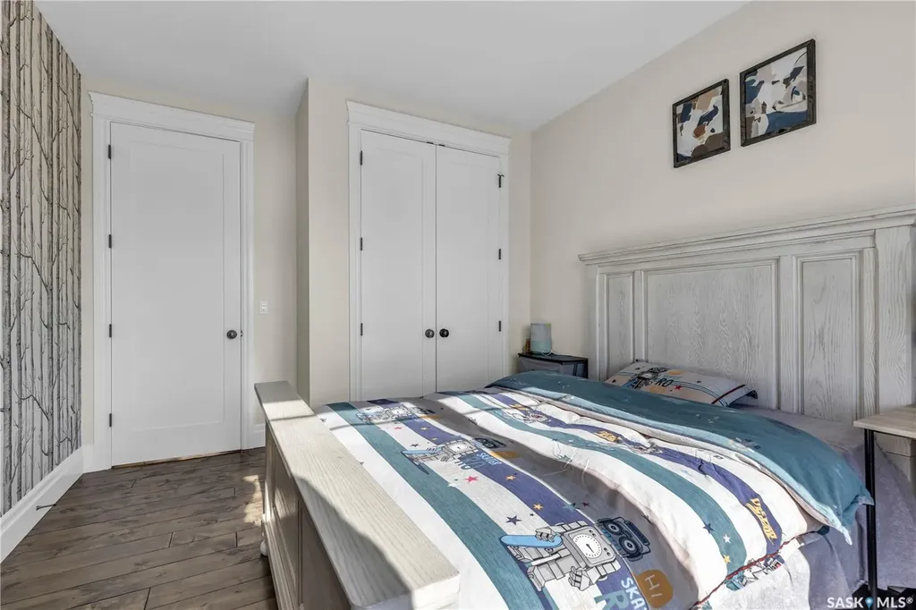 438 Horlick Manor Saskatoon SK S7N 2J6