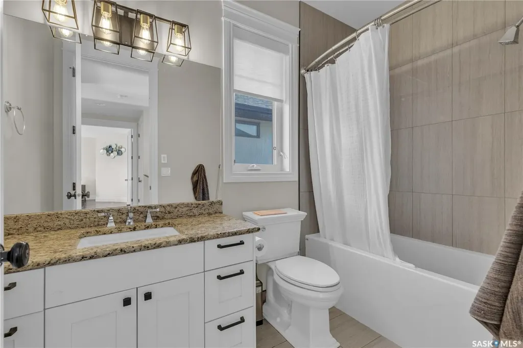 438 Horlick Manor Saskatoon SK S7N 2J6