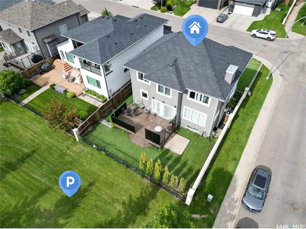 438 Horlick Manor Saskatoon SK S7N 2J6