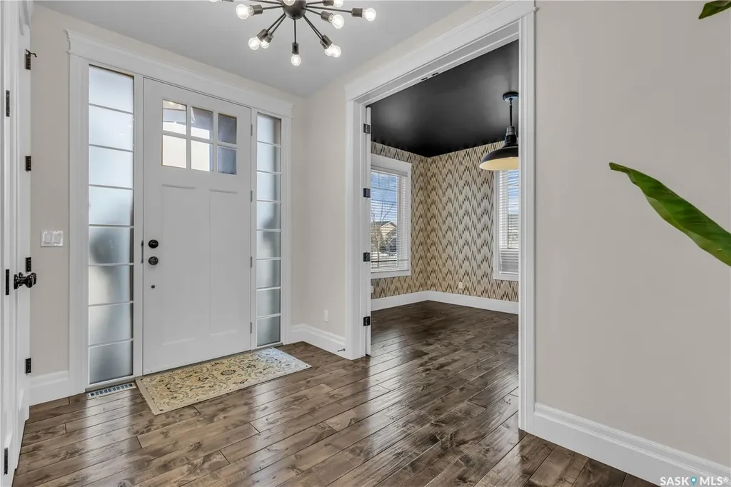 438 Horlick Manor Saskatoon SK S7N 2J6