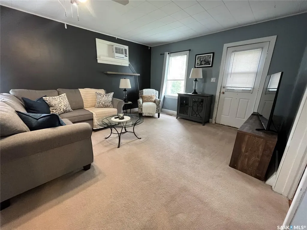 273 2nd Avenue W Unity SK S0K 4L0
