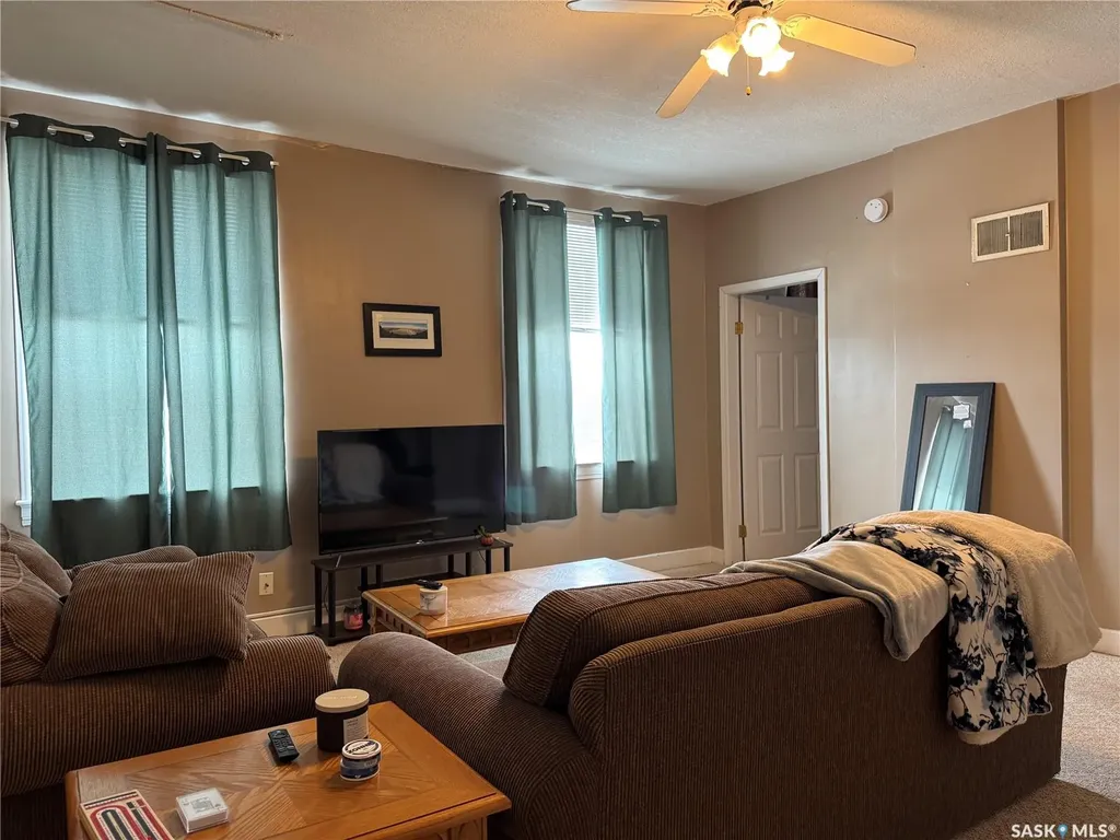222 Bosworth Street Wynyard SK S0A 4T0