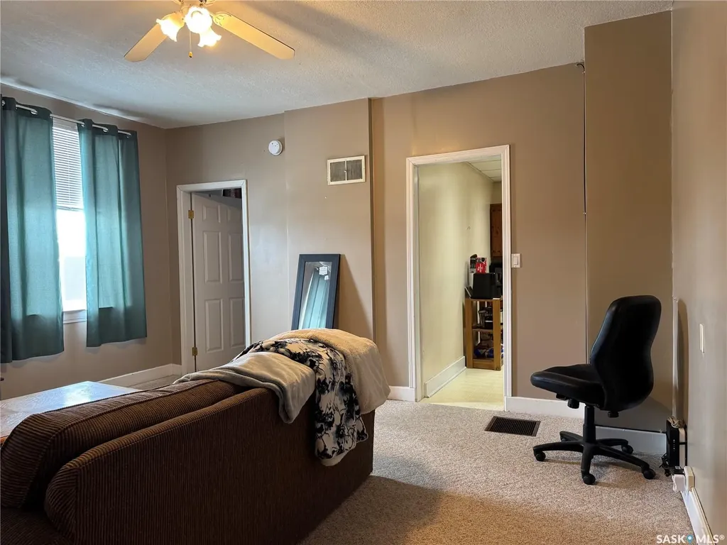 222 Bosworth Street Wynyard SK S0A 4T0