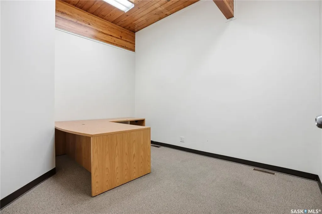 3426 Saskatchewan Drive Regina SK S4T 1H1