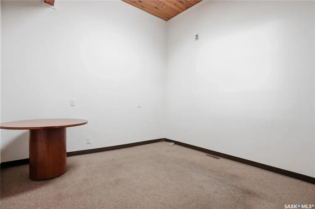 3426 Saskatchewan Drive Regina SK S4T 1H1