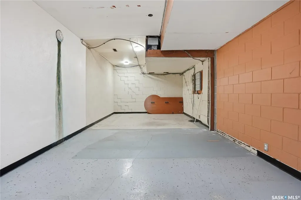 3426 Saskatchewan Drive Regina SK S4T 1H1
