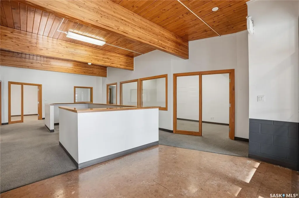 3426 Saskatchewan Drive Regina SK S4T 1H1