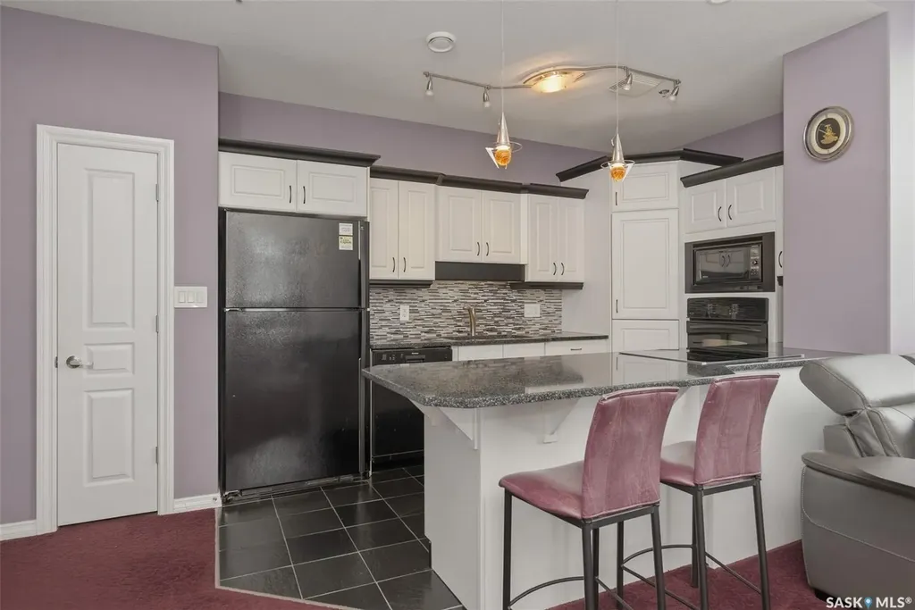 1901 Victoria Avenue Regina SK S4P 3R4