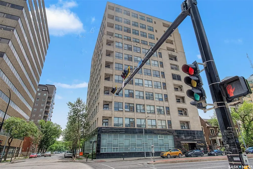1901 Victoria Avenue Regina SK S4P 3R4