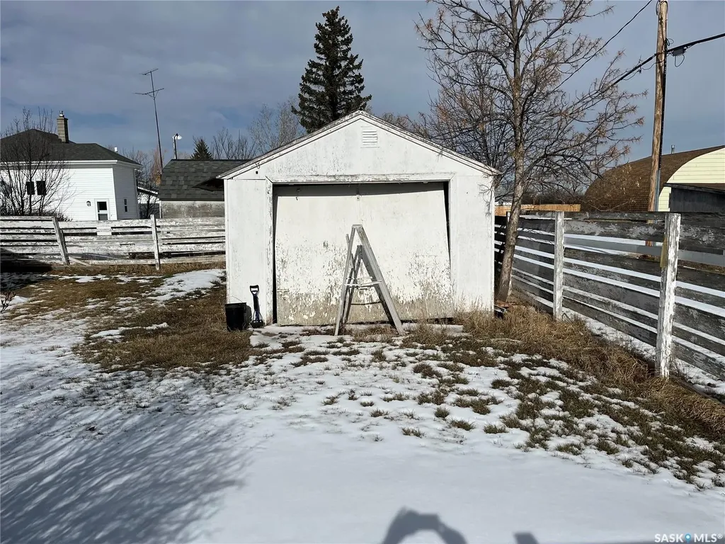 133 2nd Street E Lafleche SK S0H 2K0
