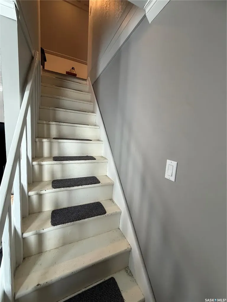 719 Railway Avenue Gainsborough SK S0C 0Z0