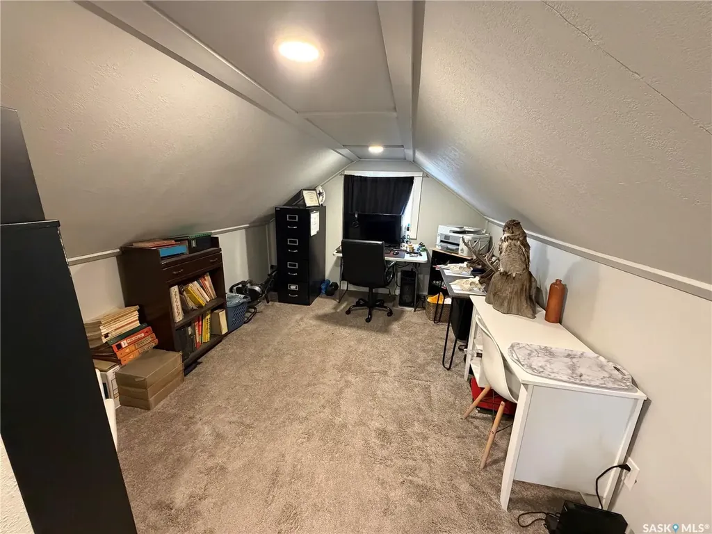 719 Railway Avenue Gainsborough SK S0C 0Z0