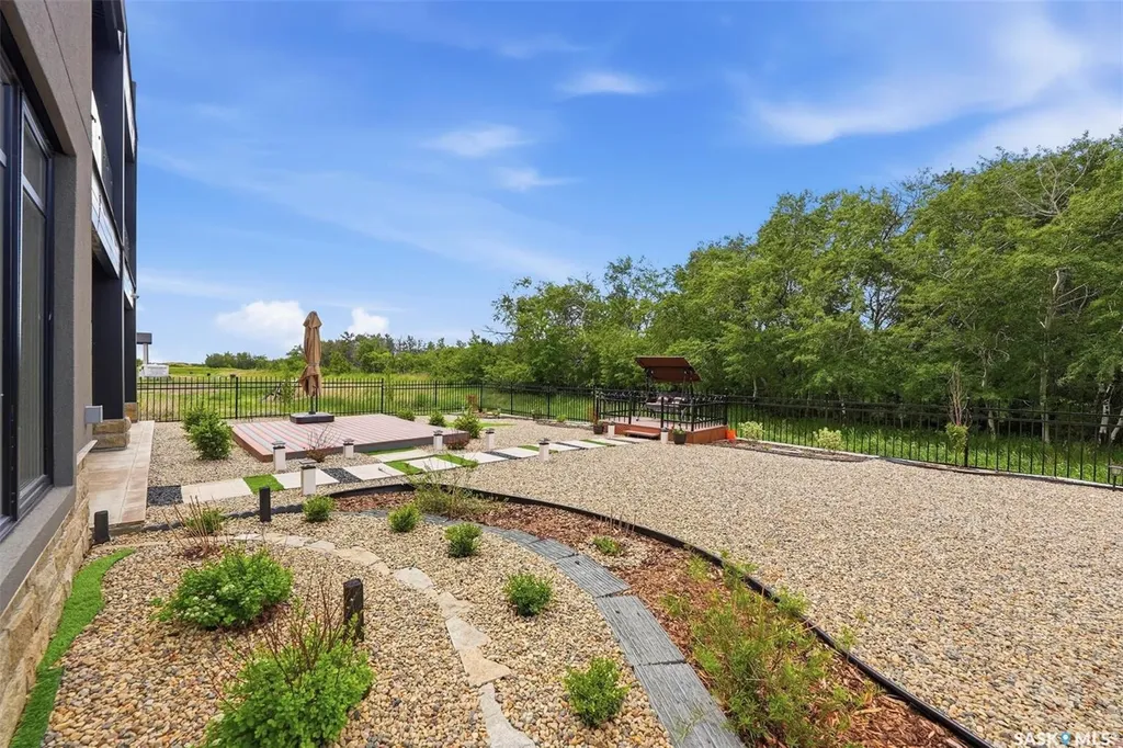529 Greenbryre Bend Corman Park Rm No. 344 SK S7V 1T9