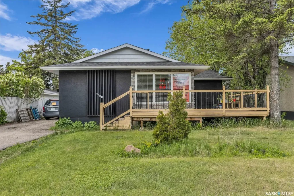 1308 Preston Avenue S Saskatoon SK S7H 2V4