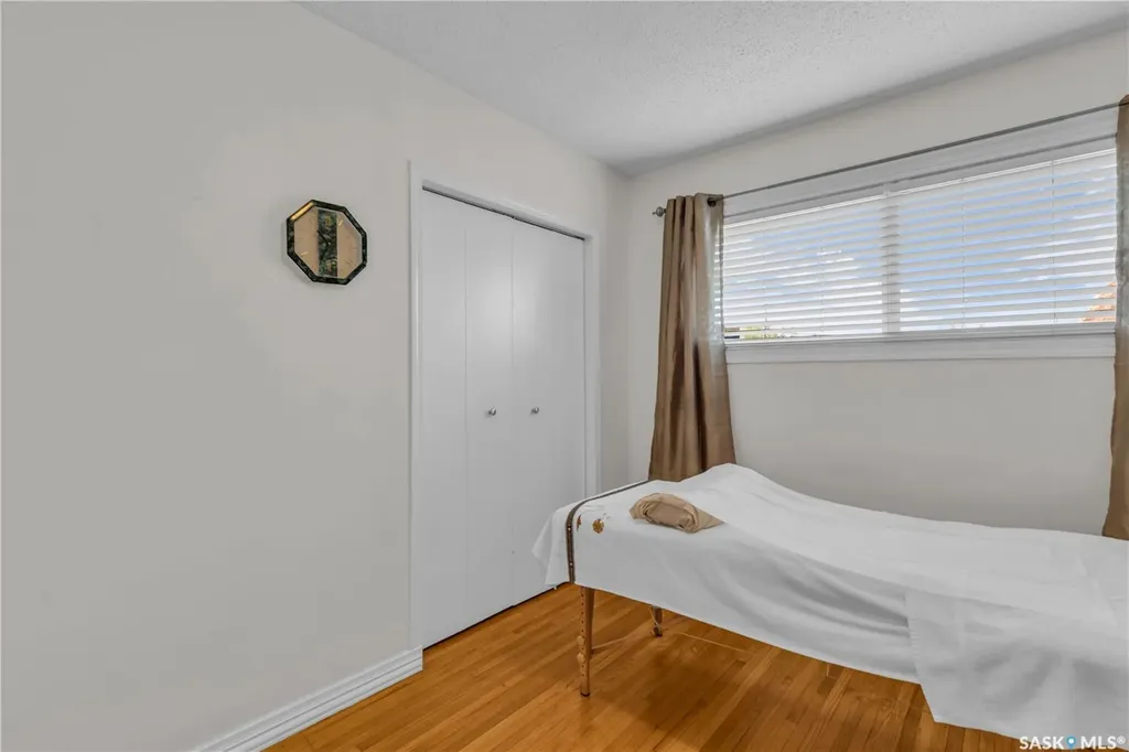 1308 Preston Avenue S Saskatoon SK S7H 2V4