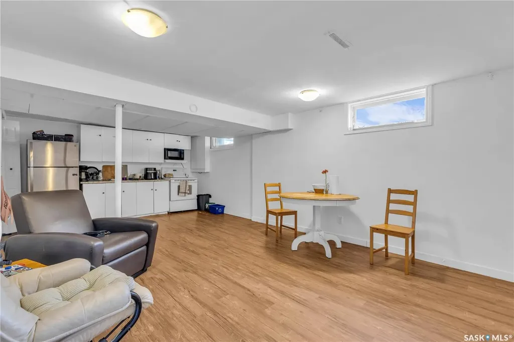 1308 Preston Avenue S Saskatoon SK S7H 2V4