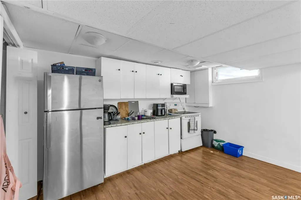 1308 Preston Avenue S Saskatoon SK S7H 2V4