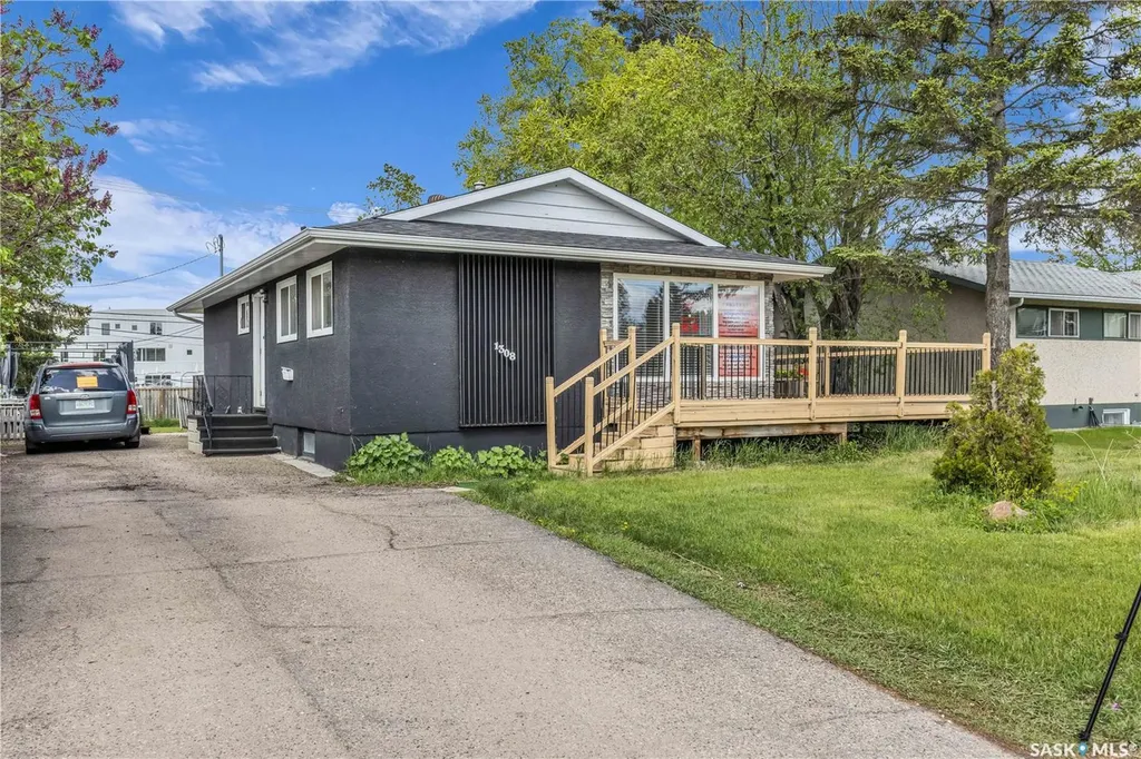 1308 Preston Avenue S Saskatoon SK S7H 2V4