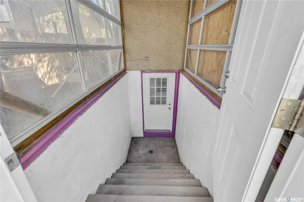 1308 Preston Avenue S Saskatoon SK S7H 2V4