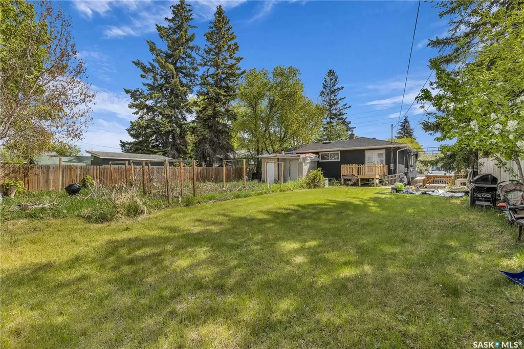 1308 Preston Avenue S Saskatoon SK S7H 2V4