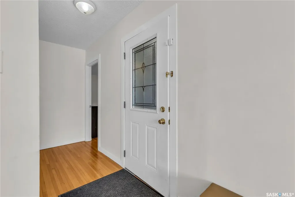 1308 Preston Avenue S Saskatoon SK S7H 2V4