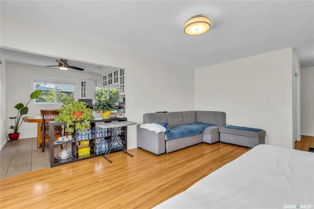 1308 Preston Avenue S Saskatoon SK S7H 2V4