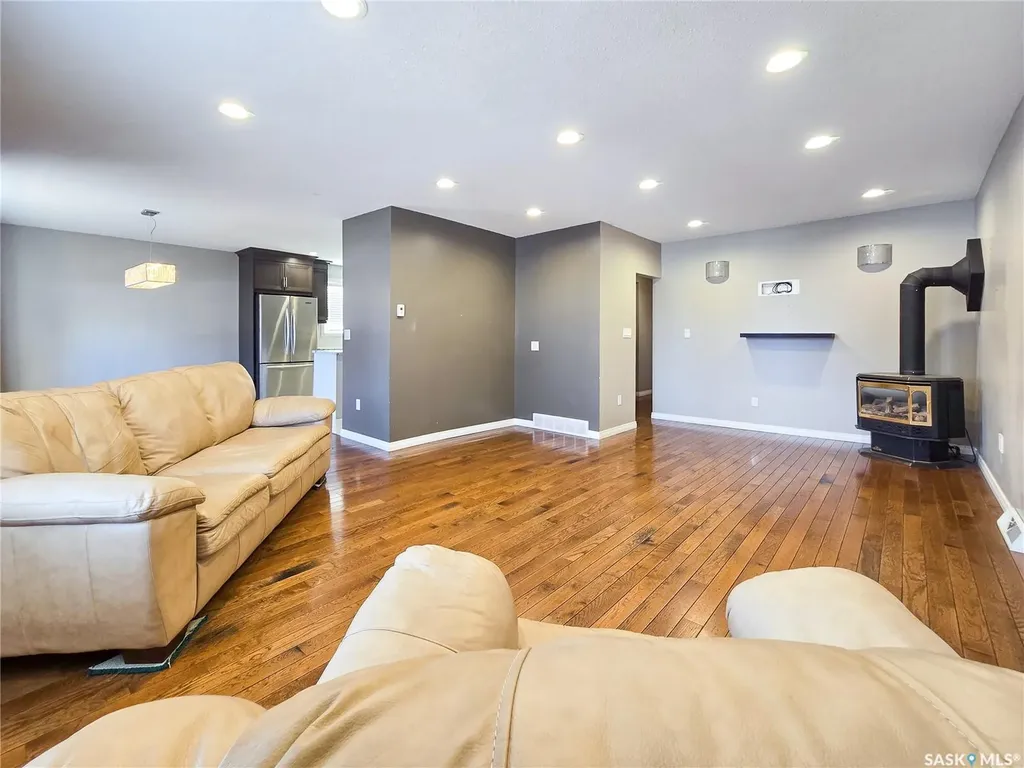 427 Main Street Melville SK S0A 2P0