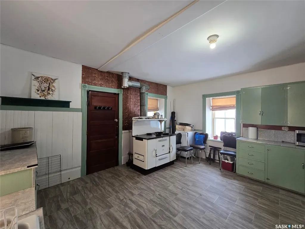 934 Main Street Broadview SK S0G 0K0