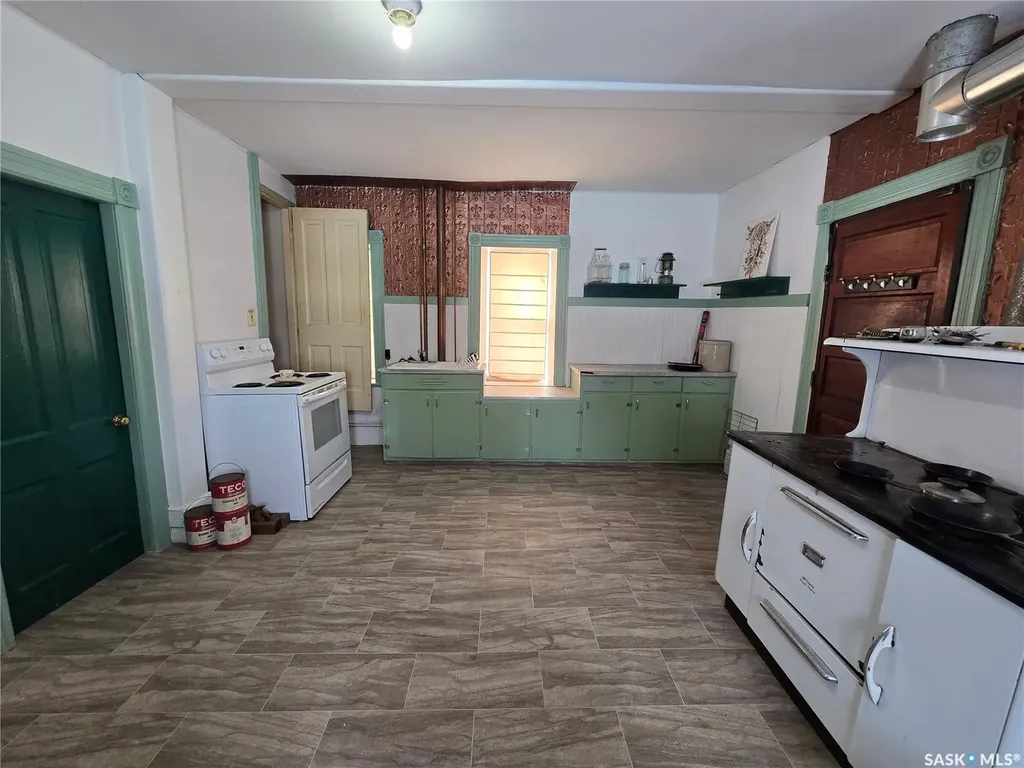 934 Main Street Broadview SK S0G 0K0