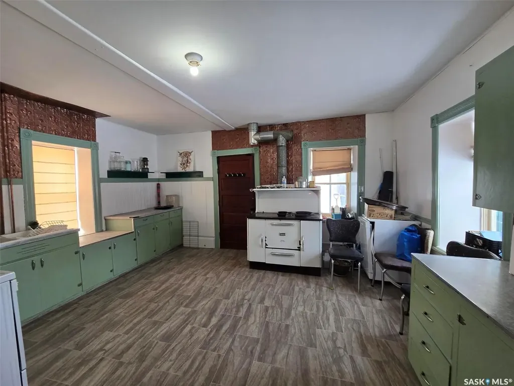 934 Main Street Broadview SK S0G 0K0