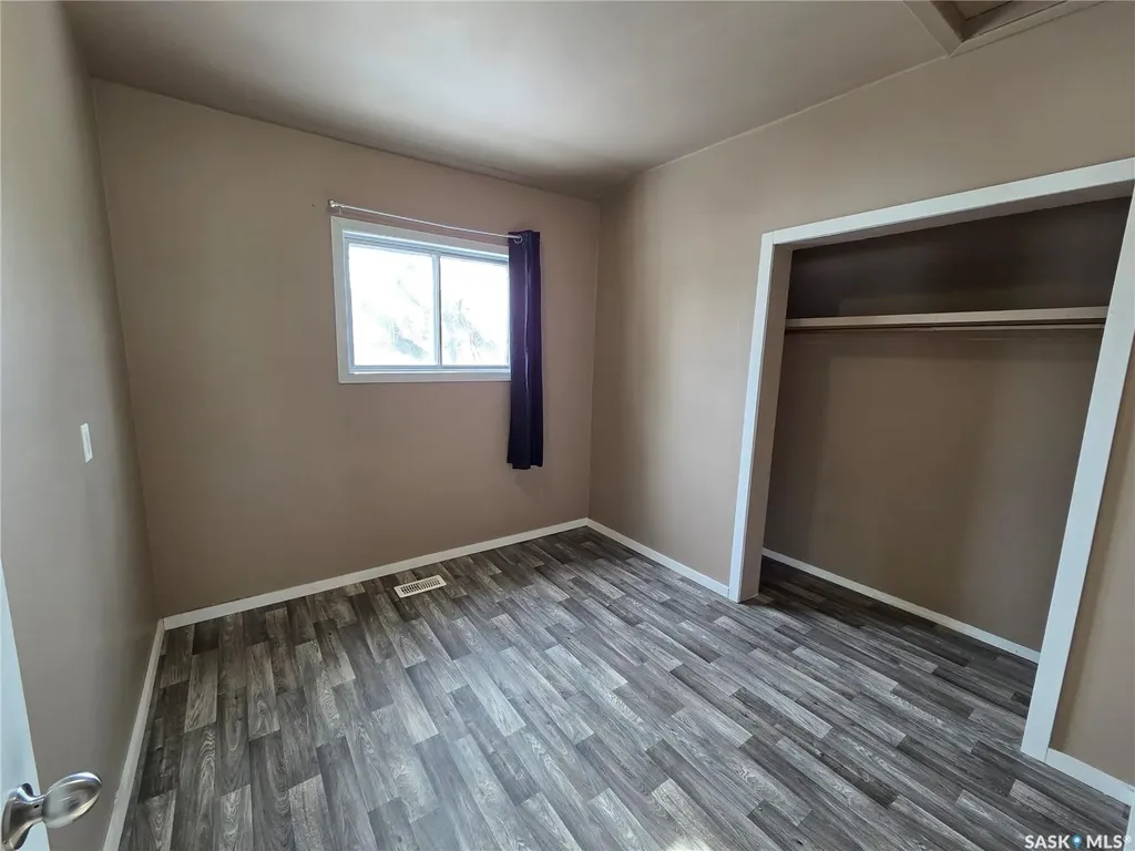 26 Fraser Street Manor SK S0C 1R0