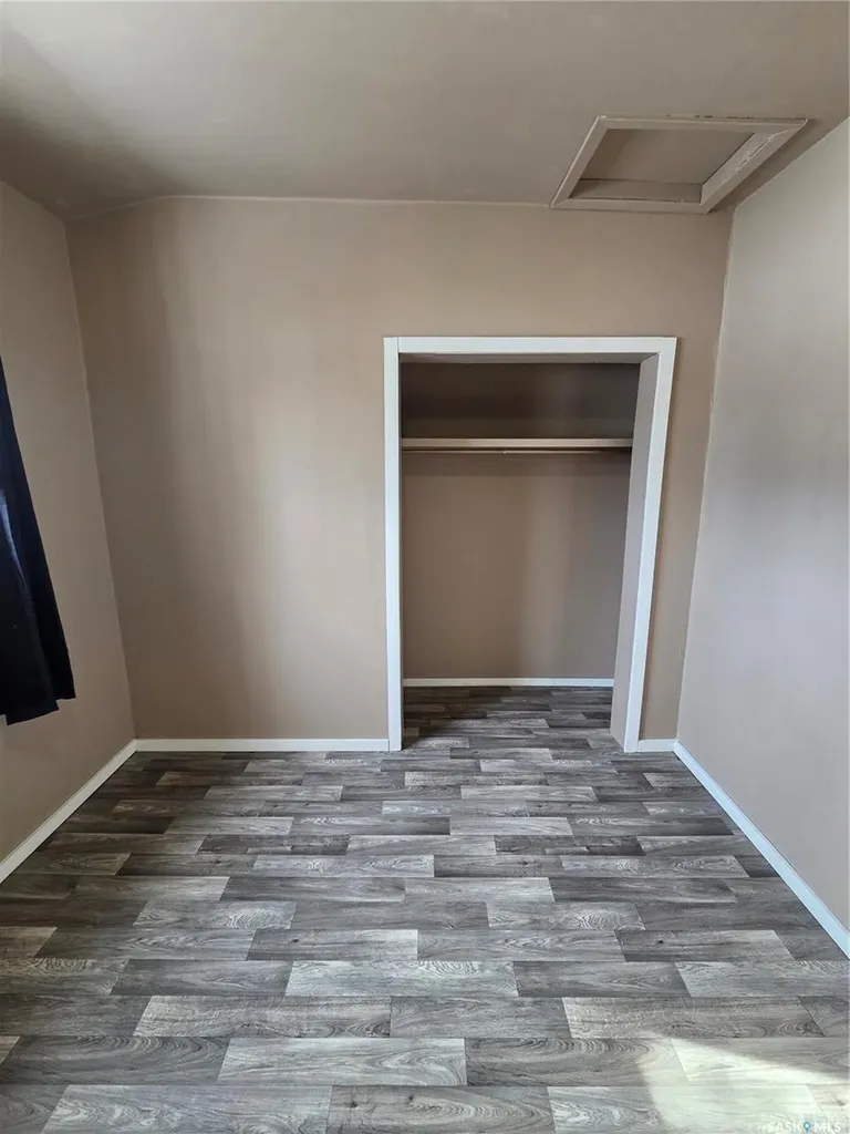26 Fraser Street Manor SK S0C 1R0