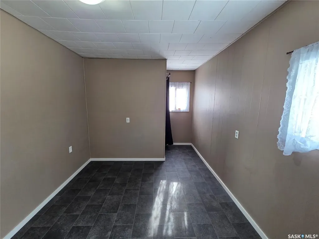 26 Fraser Street Manor SK S0C 1R0