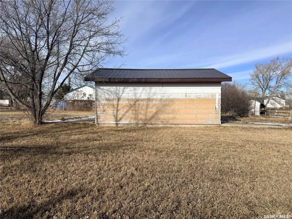 61 14th Avenue SE Swift Current SK S9H 3S3